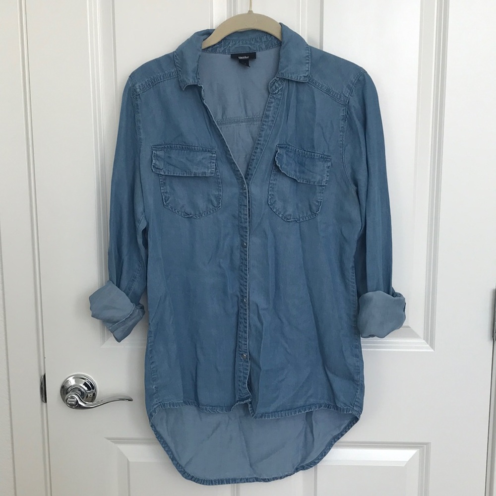 Snap button chambray blouse